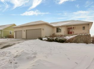 745 6th St NW, Richmond, MN 56368