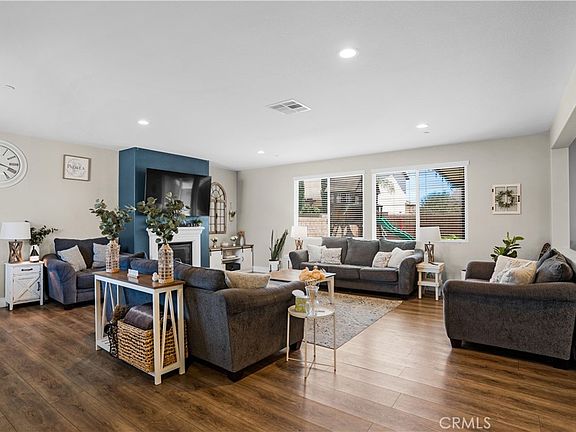 3rd image of 34900 Old Vine Ct