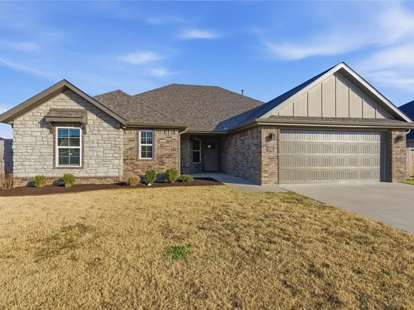 890 Fair Oaks St, Springdale, AR 72762