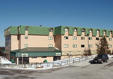 1st image of 320 Top Of The Fld