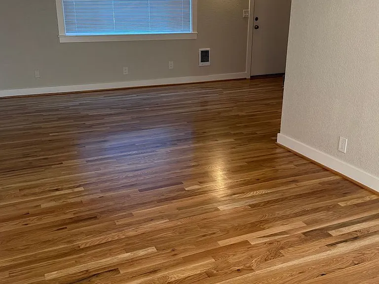 10317 NE Hoyt St — Photo 27