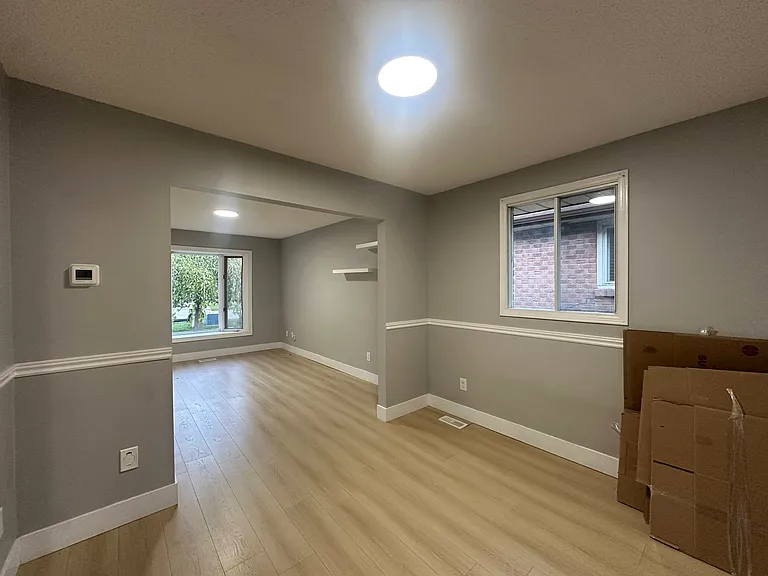 920 Southgate Dr — Photo 8