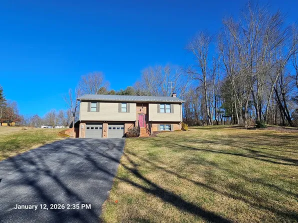 721 Thomas Bridge Rd, Marion, VA 24354
