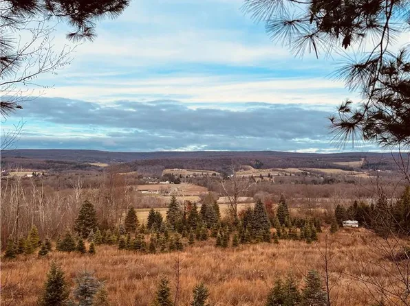 Twin Hill Dr, Lehighton, PA 18235