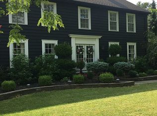 2990 Mill Gate Dr, Willoughby Hills, OH 44094