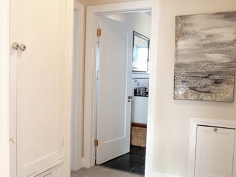 1070 S Cloverdale Ave #2B — Photo 26