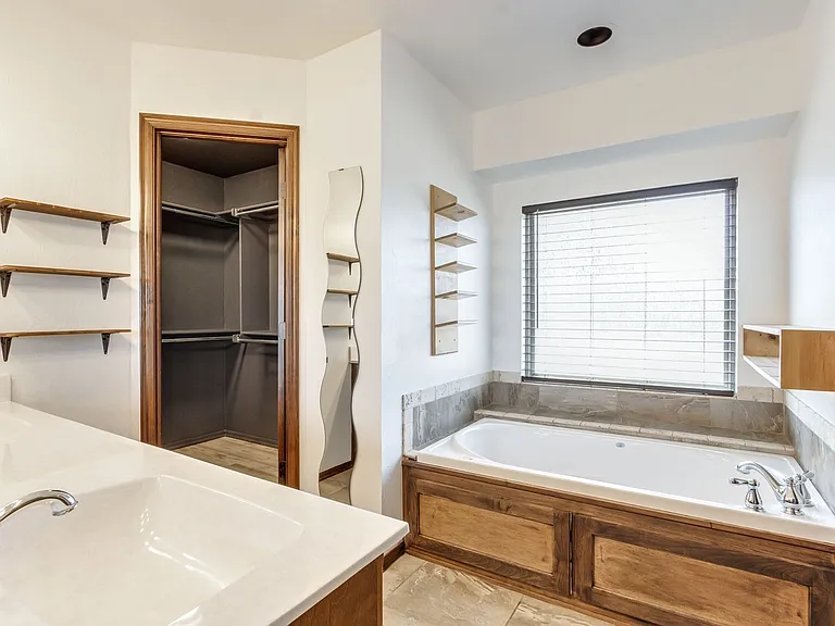 1174 Misty Ln NW — Photo 31