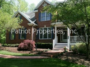 22145 Woodwinds Dr, Leesburg, VA