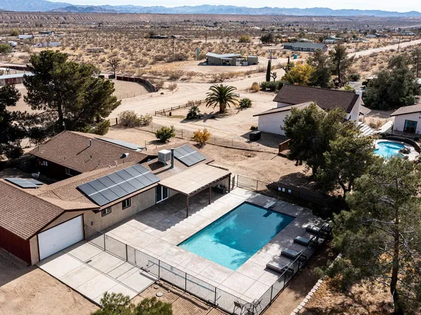 360 Cherokee Trl, Yucca Valley, CA 92284