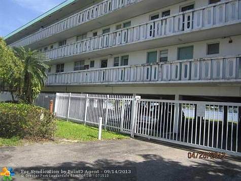 1st image of 1100 NE 191st St APT E24