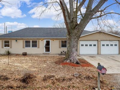 54 Lincoln Ln, Highland, IL, 62249