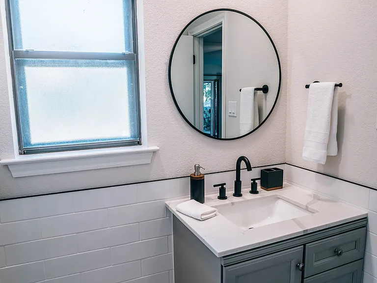 6309 Riviera Dr — Photo 27