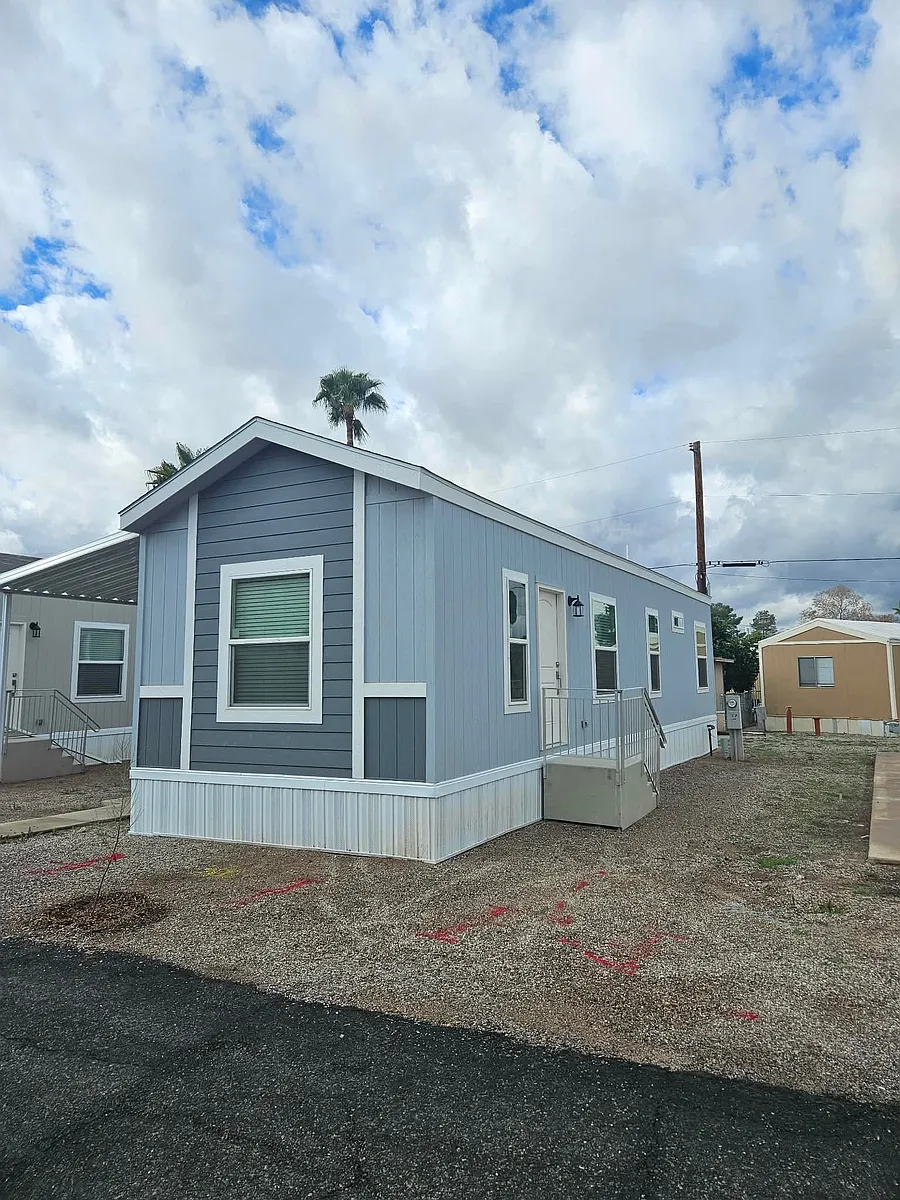 Building Photo - 620 W Limberlost Dr #E24