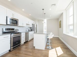 1 Saint Clare Rd APT 10, Medford, MA 02155