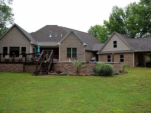 4th image of 228 Oakfair Dr