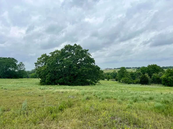 14 Arlow Rd, Poolville, TX 76487