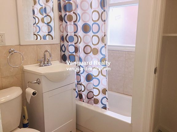 5th image of 12 Chestnut Hill Ave #3