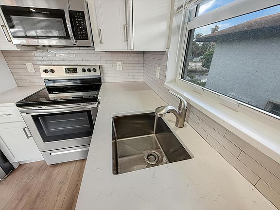 3rd image of 13586 Sabal Palm Court #D
