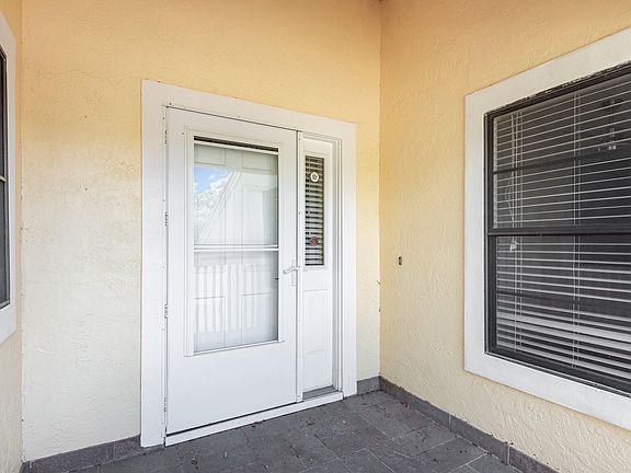 5th image of 3572 Muirfield Dr #8