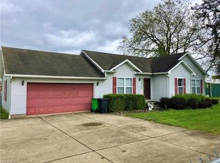 810 Florence St APT B, Belpre, OH 45714
