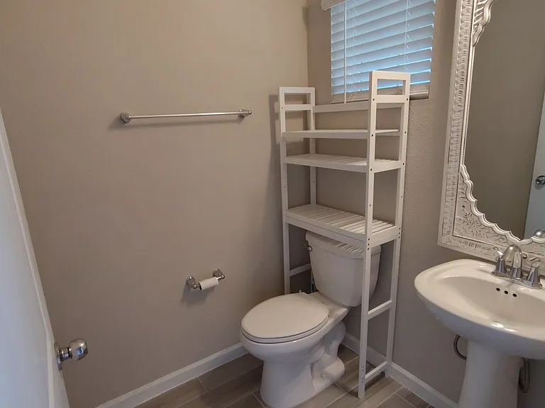 Foyer powder room