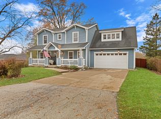 350 S Alleghany Rd, Grayslake, IL 60030