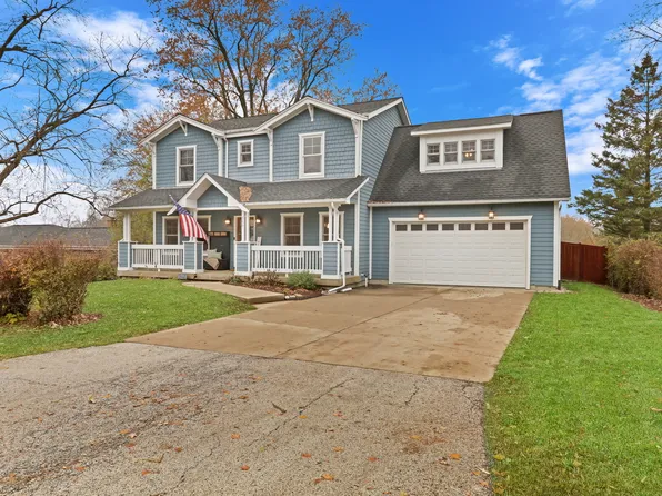 350 S Alleghany Rd, Grayslake, IL 60030
