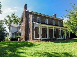 2466 Thornfield Dr, Lenoir, NC 28645
