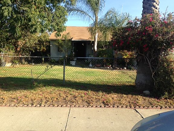 2nd image of 956 E 4th St