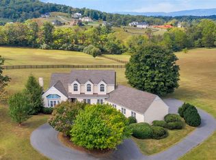 390 Rosemont Dr, Charlottesville, VA 22903