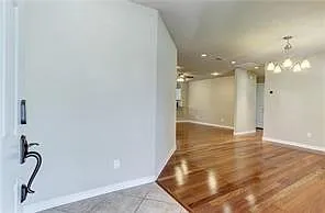 2513 Wilson St — Photo 2