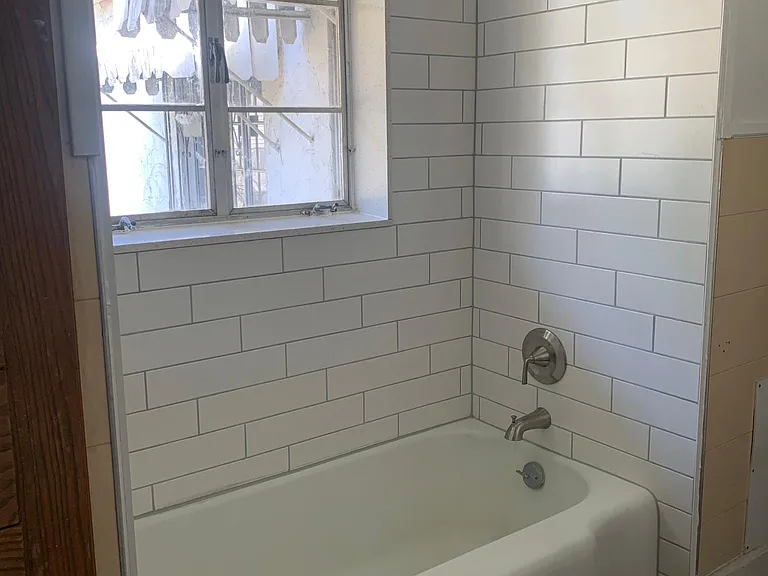 1420 Iberia St — Photo 5