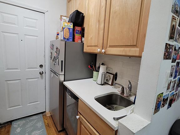 3rd image of 509 W Deming Pl APT 1N