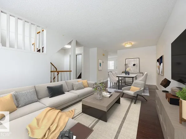 11718 97th St NW #7, Edmonton, AB T5G 1Y2