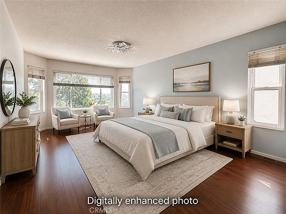 3rd image of 10 Bluff Point Cir