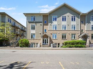 326 D Everest Point, Ottawa, ON K1G 4E3