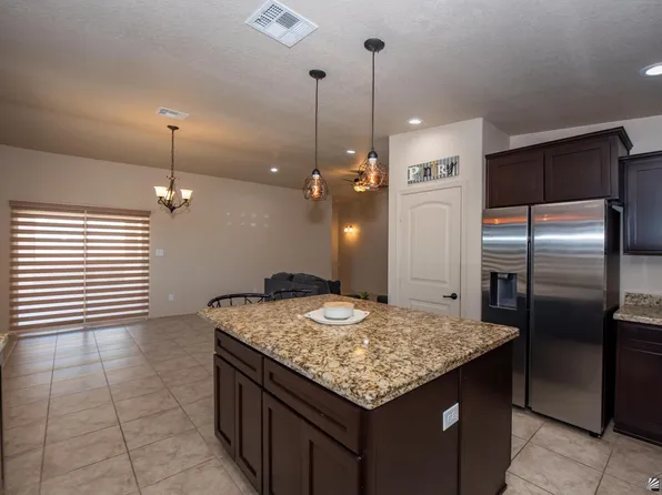 11681 E 33rd St, Yuma, AZ 85367