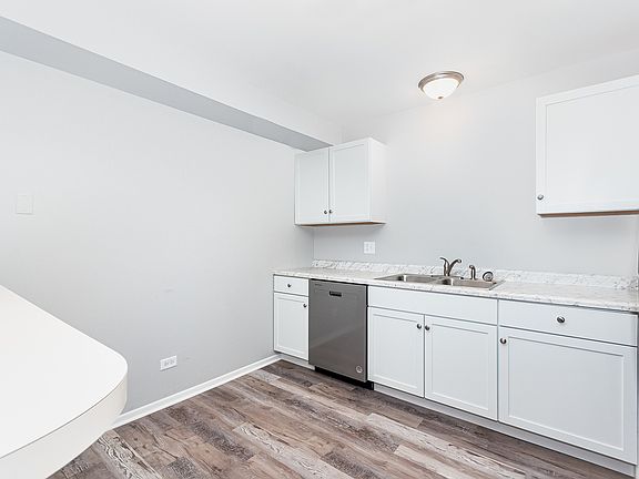 5th image of 1101 Cedar St APT 2A