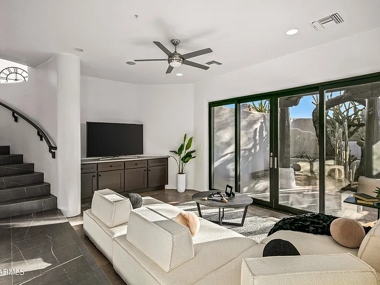 10029 E Calle De Las Brisas — Photo 44