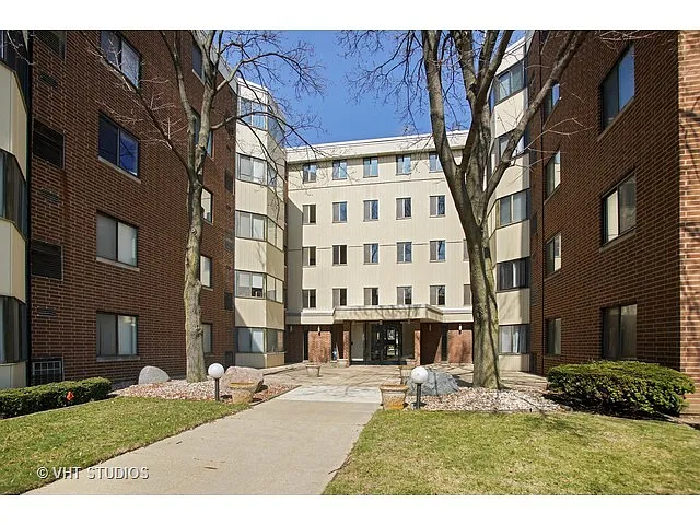 5500 Lincoln Ave Unit 101W photo 1