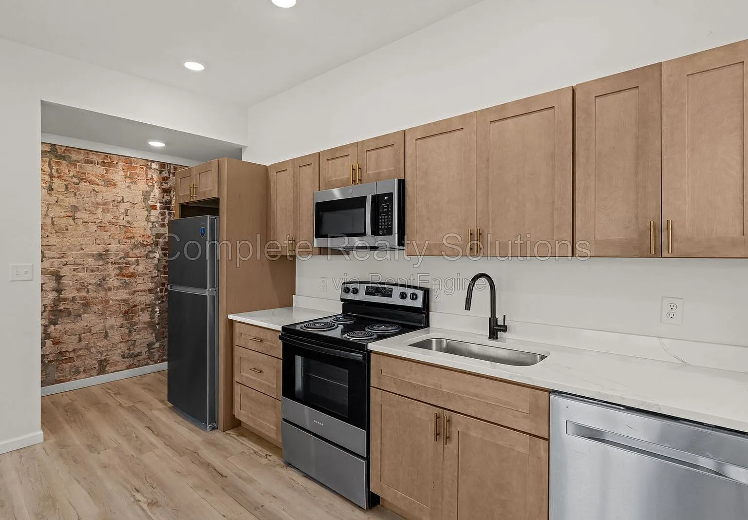 2 bed, 2.0 bath, 1100 sqft, $1,400 — Photo 3