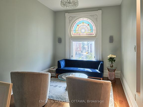 4th image of 103 James St
