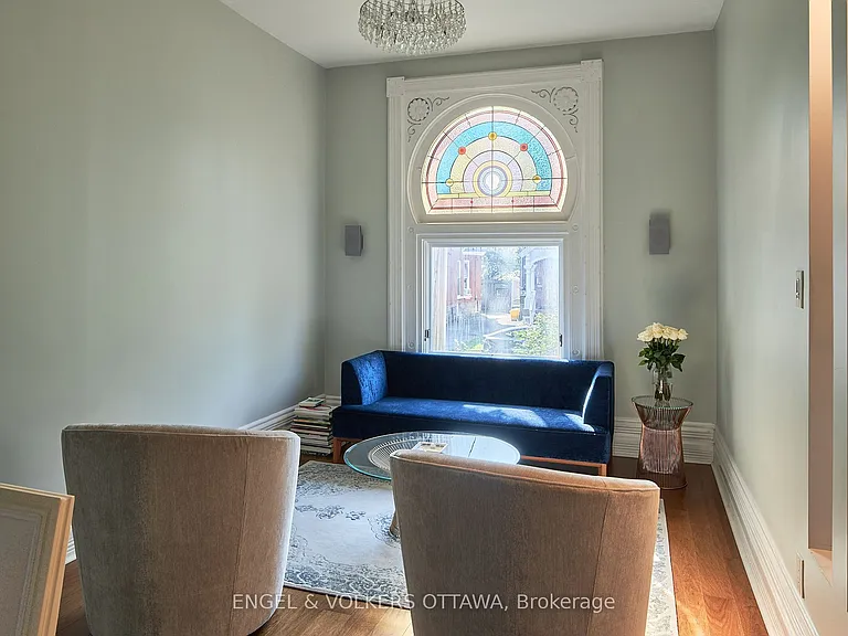 103 James St — Photo 4
