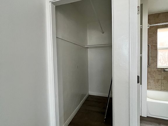 3rd image of 667 17th St