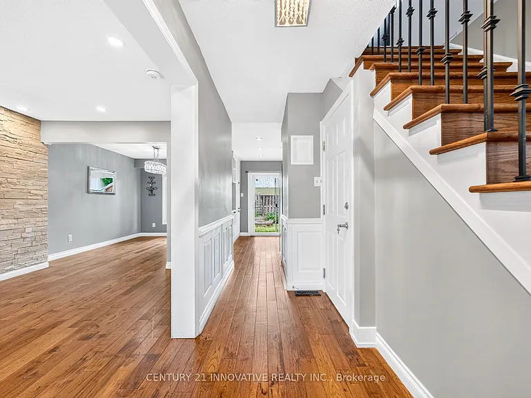 154 Fanshawe Dr — Photo 8