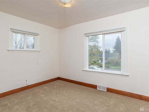 5th image of 3514 N Gove St