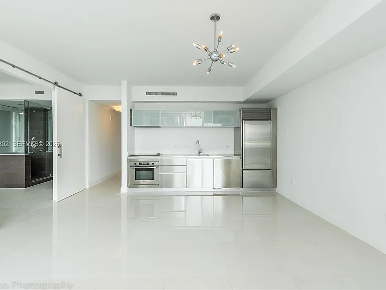 1040 Biscayne Blvd #1205 — Photo 6