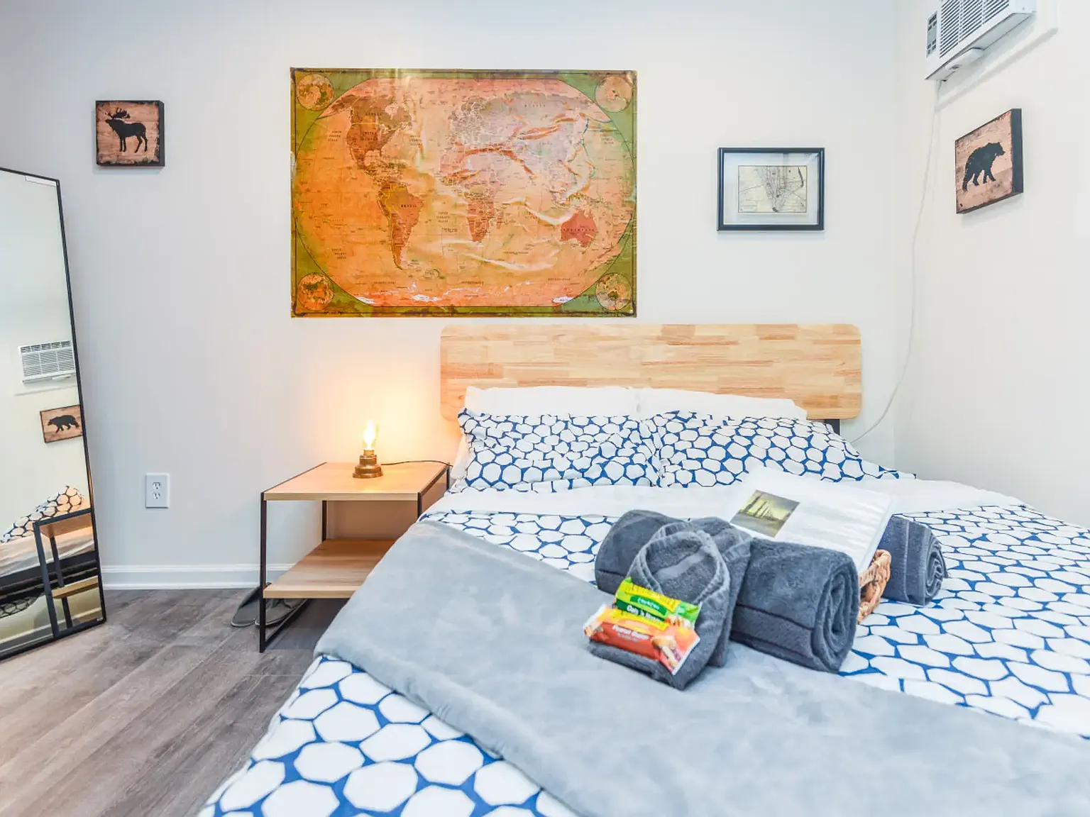 6 bed, $1,550 — Photo 3