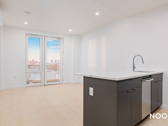 3rd image of 1499 Bedford Ave #4L