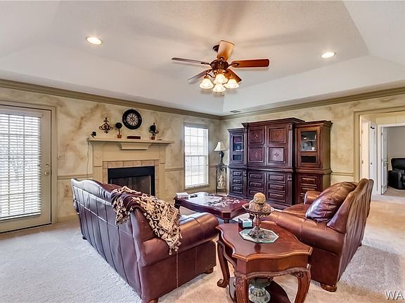 3rd image of 10217 Sunlight Dr
